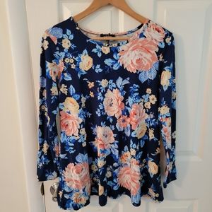 Top Fashion of New York Maternity Shirt